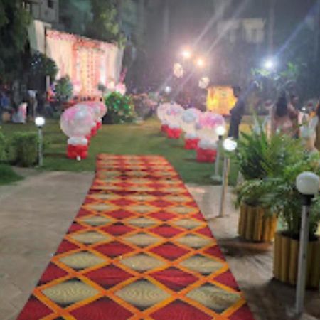 Hotel Blue Paradise Chandrapur ภายนอก รูปภาพ