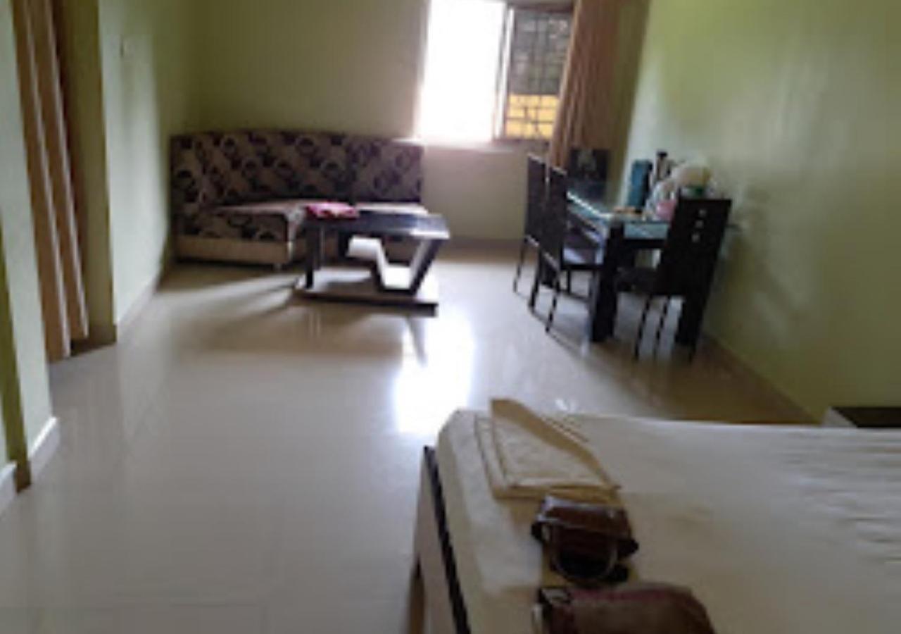 Hotel Blue Paradise Chandrapur ภายนอก รูปภาพ